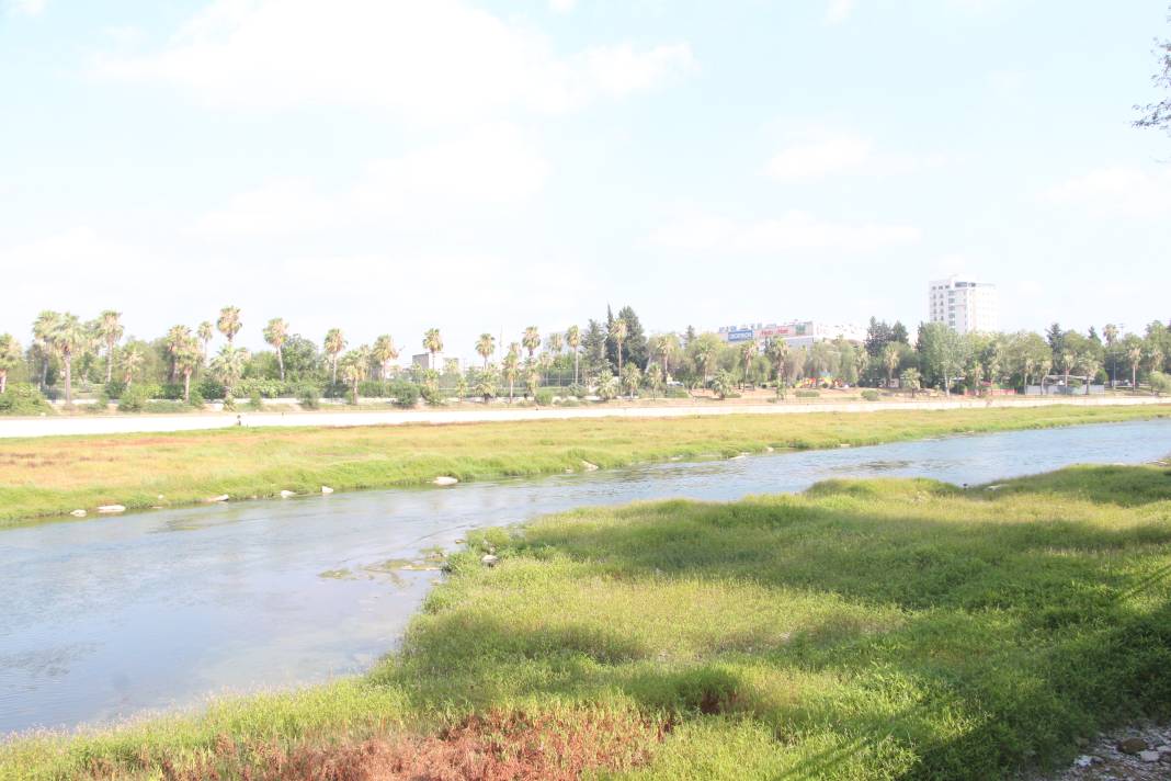 Seyhan Nehri’nin rengi değişti. Bu görüntünün sebebi ne? 24